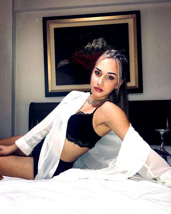 alexandra_stmtk instagram image archive image