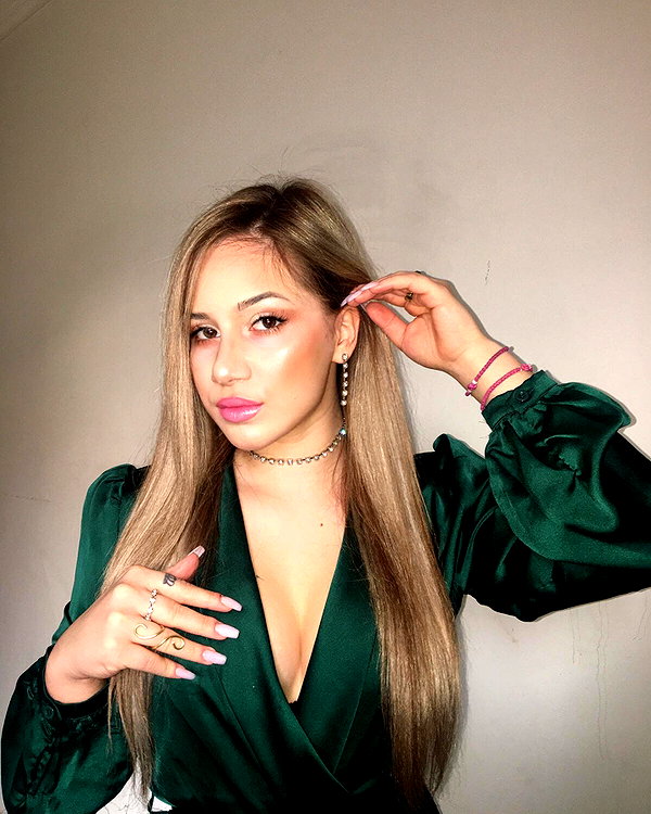 alexandra_stmtk instagram image archive image