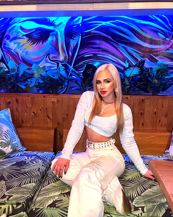 alexandra_stmtk instagram image archive image
