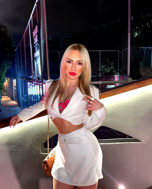 alexandra_stmtk instagram image archive image