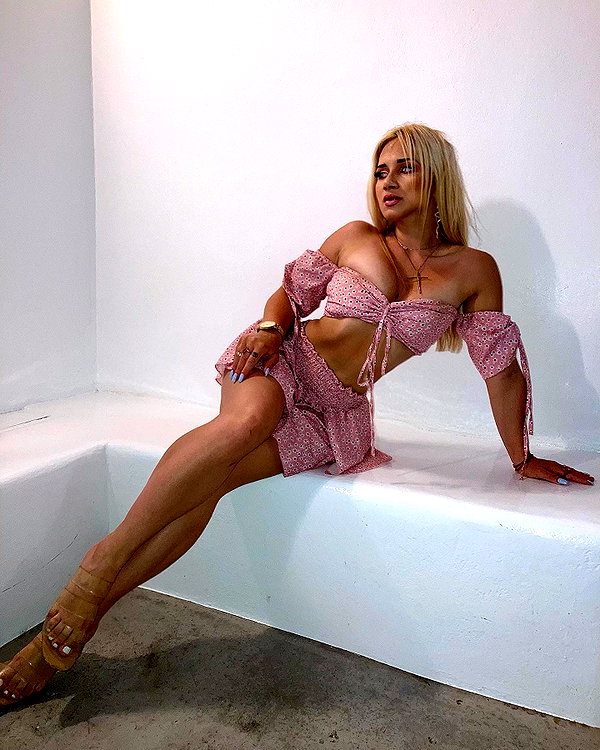 alexandra_stmtk instagram image archive image