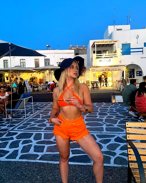 alexandra_stmtk instagram image archive image