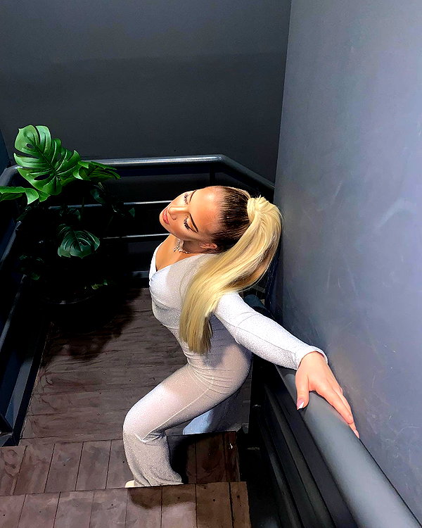 alexandra_stmtk instagram image archive image