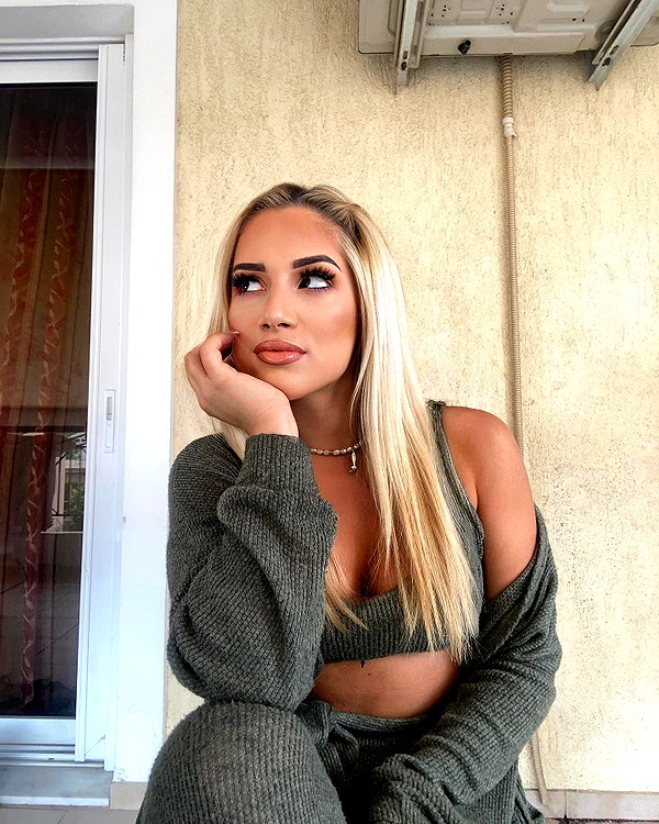 alexandra_stmtk instagram image archive image