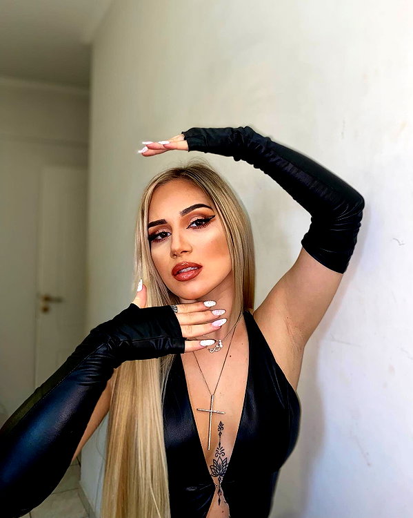 alexandra_stmtk instagram image archive image