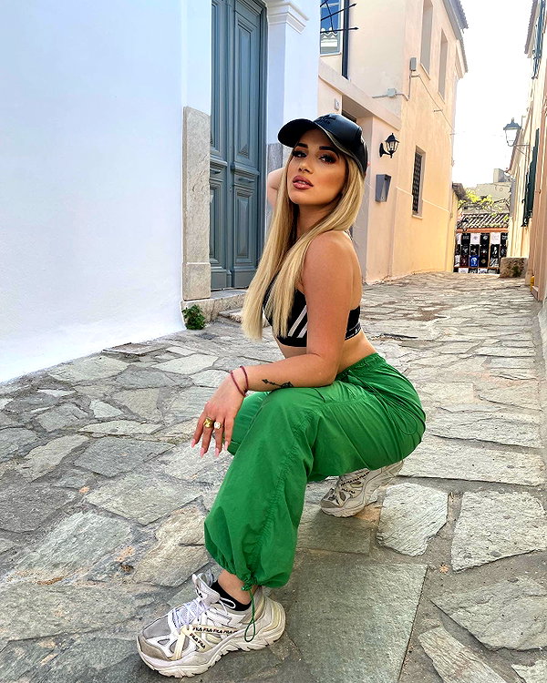 alexandra_stmtk instagram image archive image