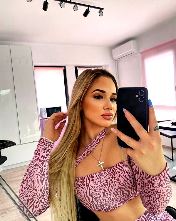 alexandra_stmtk instagram image archive image