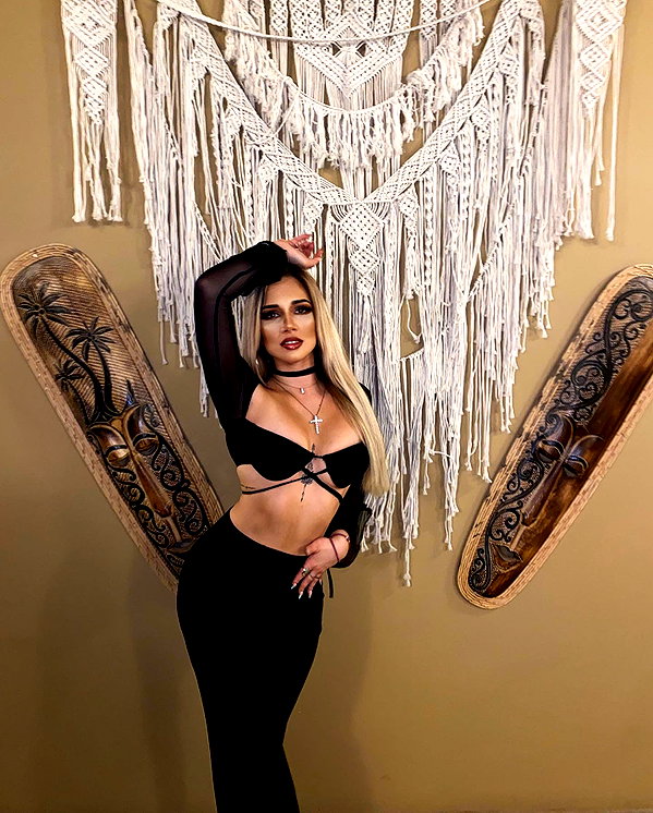 alexandra_stmtk instagram image archive image