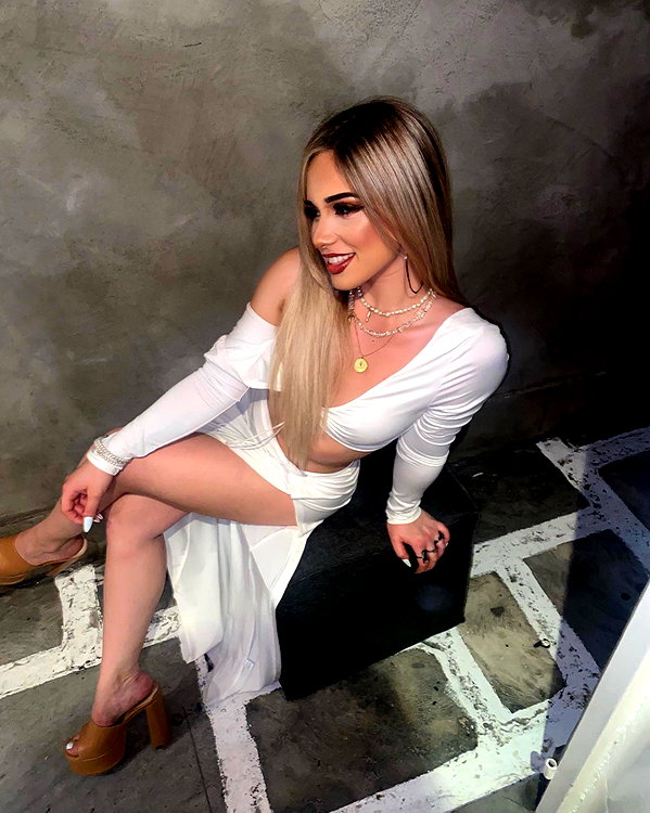 alexandra_stmtk instagram image archive image