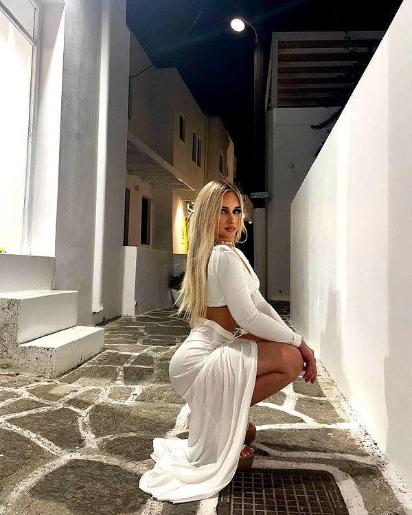 alexandra_stmtk instagram image archive image