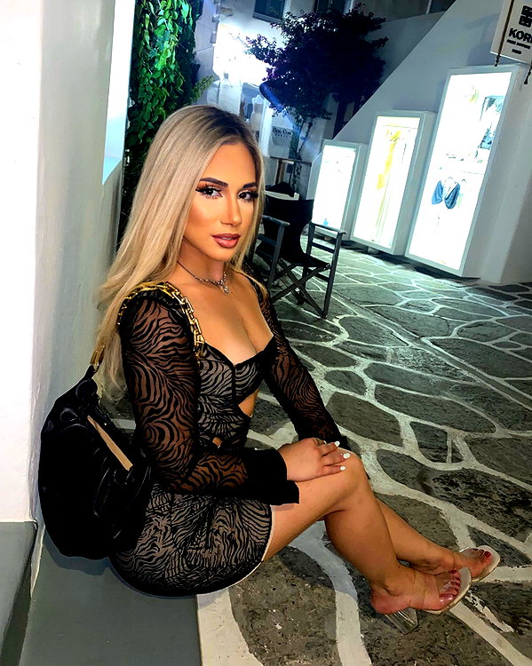 alexandra_stmtk instagram image archive image