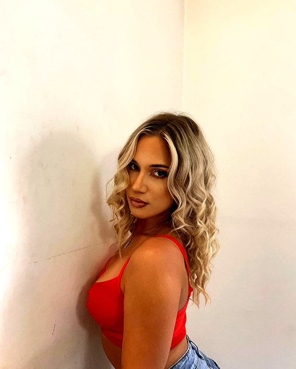 alexandra_stmtk instagram image archive image