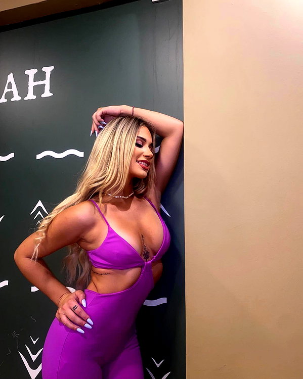 alexandra_stmtk instagram image archive image