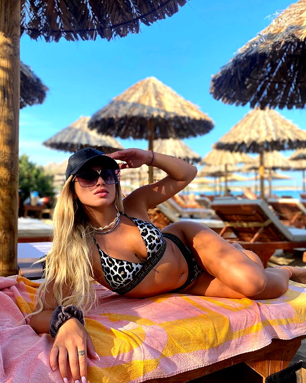 alexandra_stmtk instagram image archive image