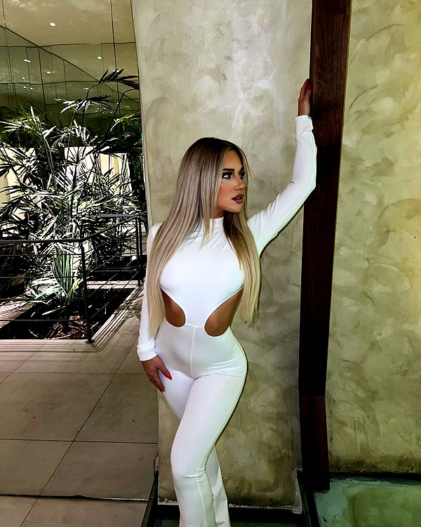 alexandra_stmtk instagram image archive image