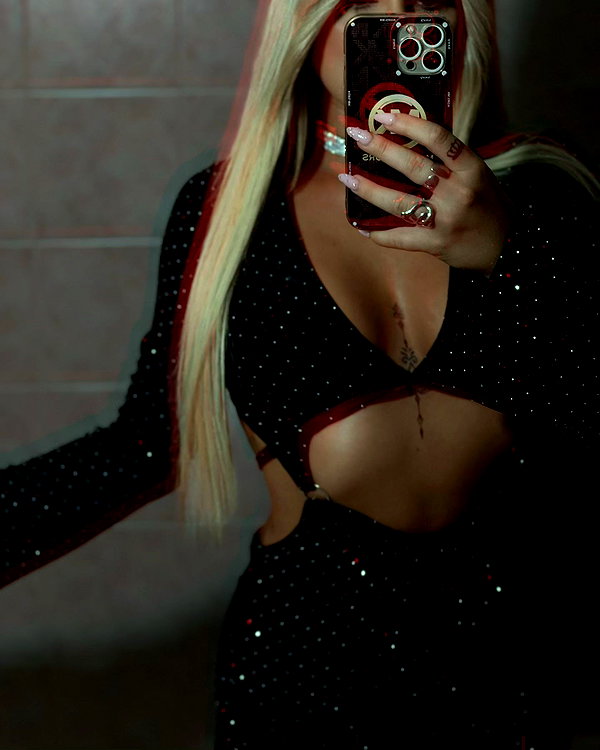 alexandra_stmtk instagram image archive image