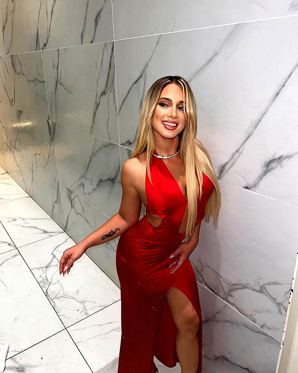 alexandra_stmtk instagram image archive image