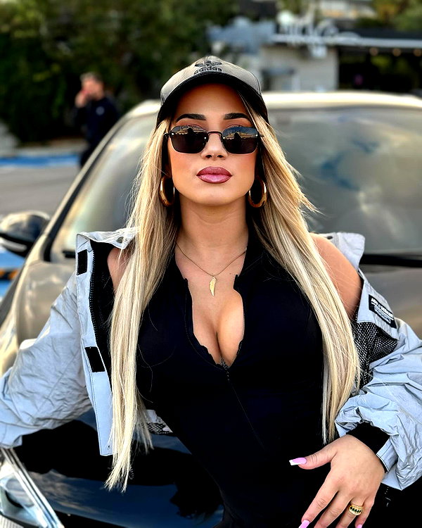 alexandra_stmtk instagram image archive image