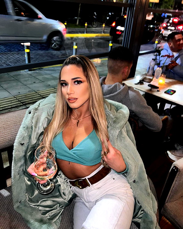alexandra_stmtk instagram image archive image