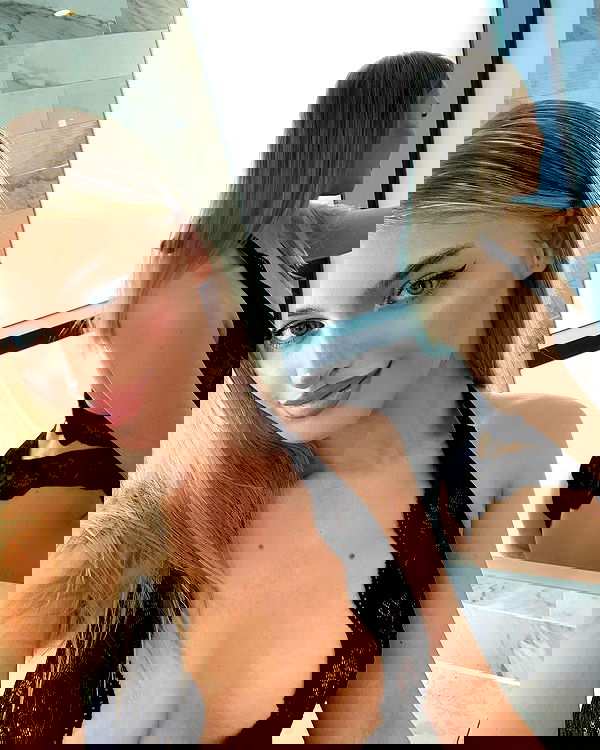 alexandramarianna alexandramarianna archive image