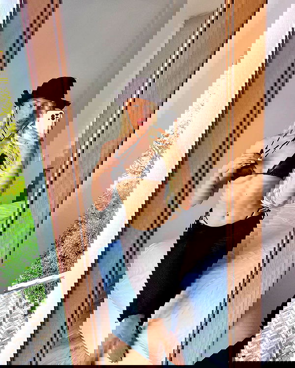 alexandramarianna alexandramarianna archive image