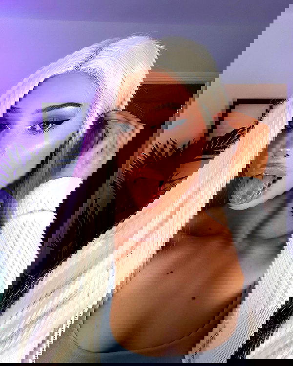 alexandramarianna alexandramarianna archive image