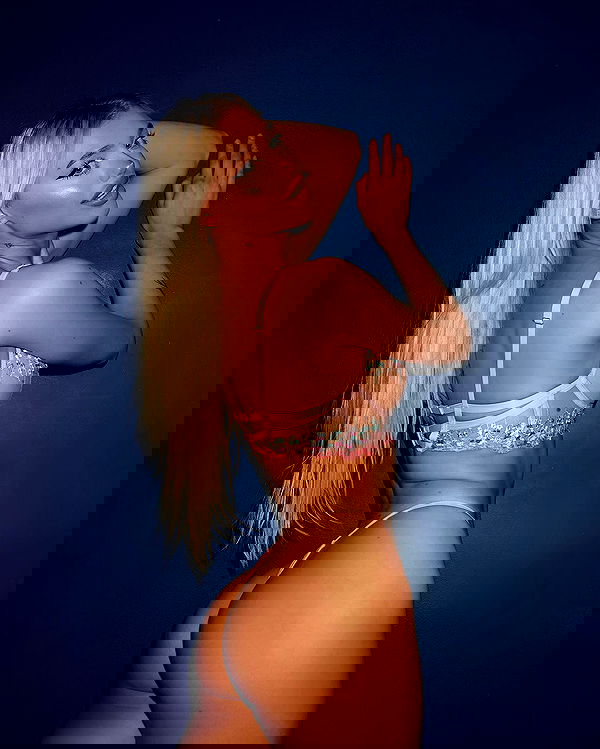 alexandramarianna alexandramarianna archive image