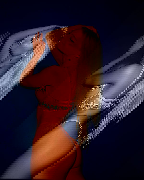 alexandramarianna alexandramarianna archive image