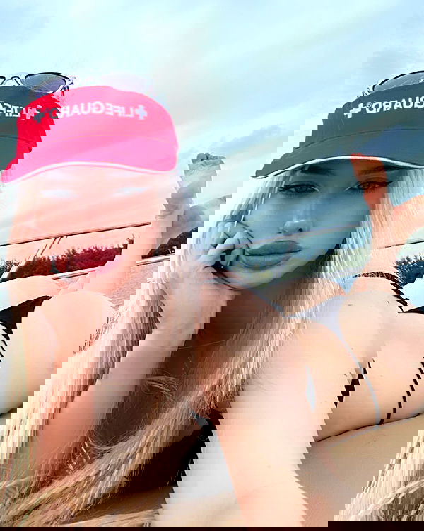 alexandramarianna alexandramarianna archive image