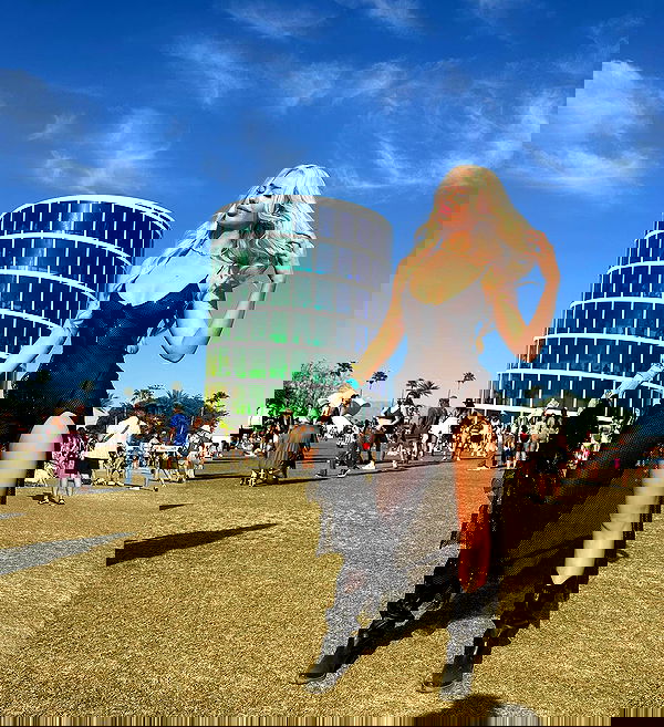 alexandramarianna alexandramarianna archive image