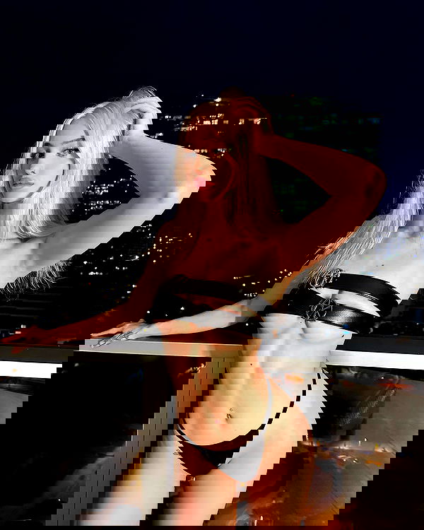 alexandramarianna alexandramarianna archive image