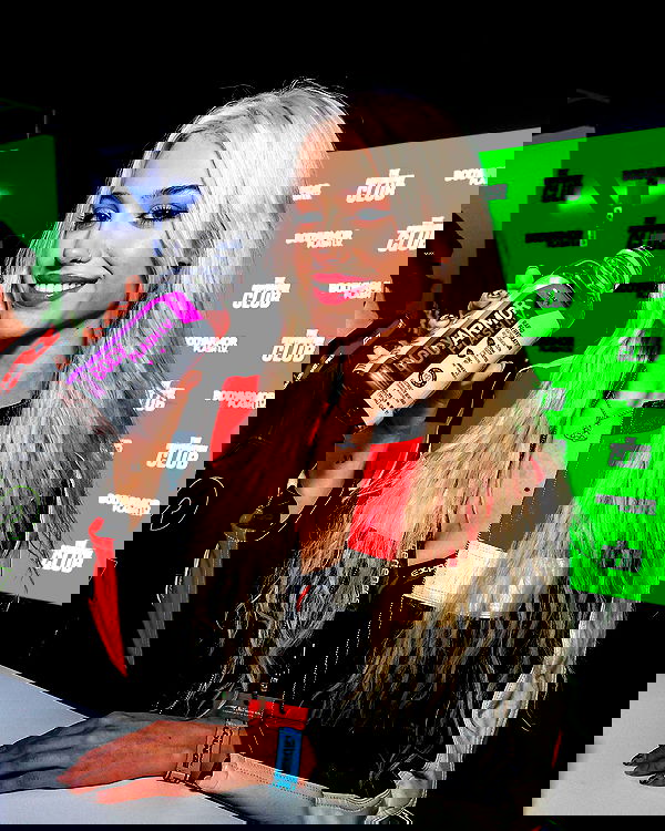 alexandramarianna alexandramarianna archive image