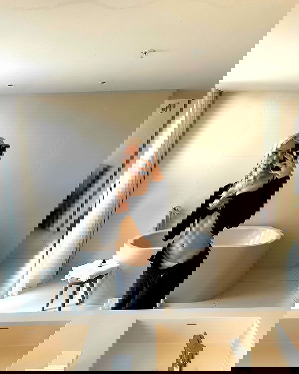 alexandramarianna alexandramarianna archive image