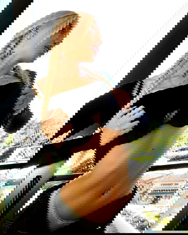 alexandramarianna alexandramarianna archive image