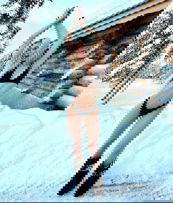 alexandramarianna alexandramarianna archive image