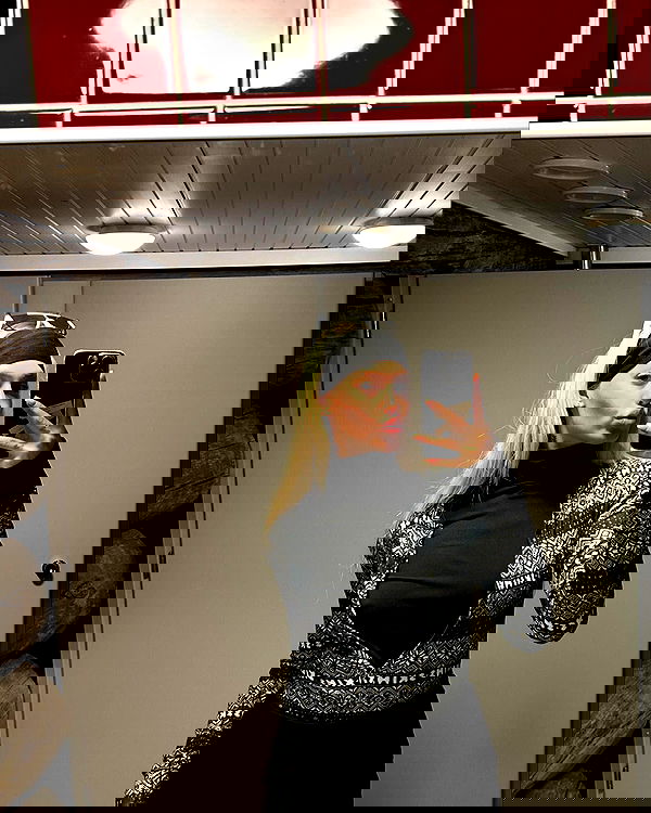 alexandramarianna alexandramarianna archive image