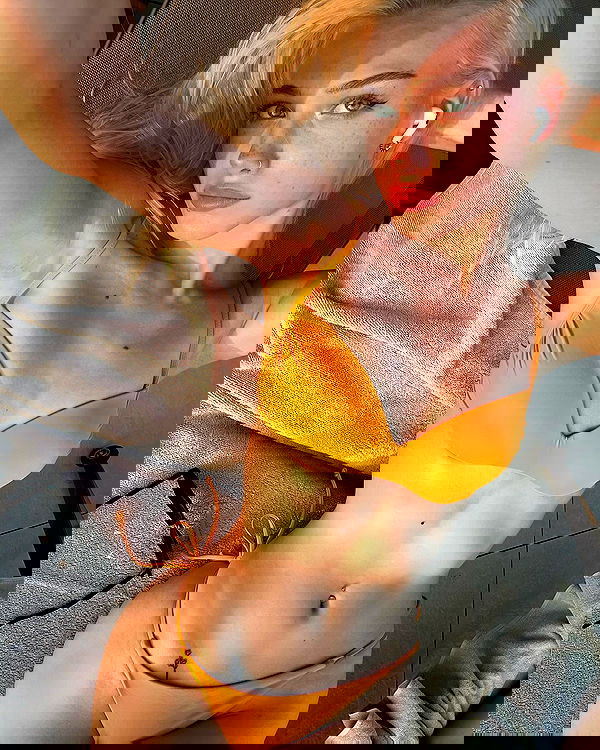 alexandramarianna alexandramarianna archive image