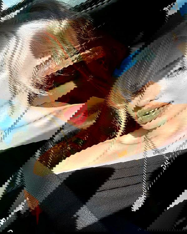 alexandramarianna alexandramarianna archive image