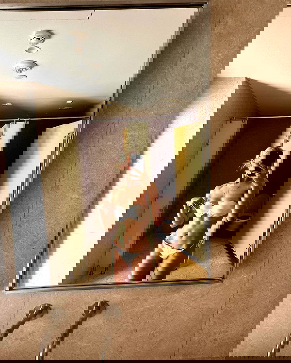 alexandramarianna alexandramarianna archive image