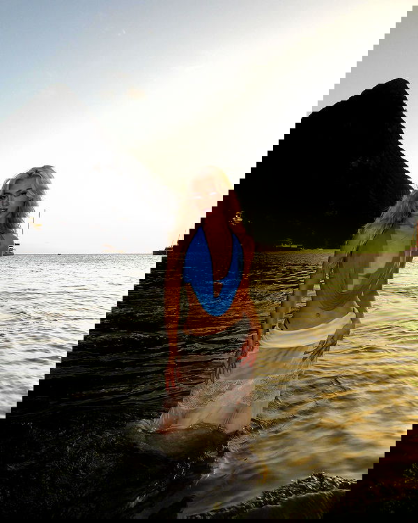 alexandramarianna alexandramarianna archive image