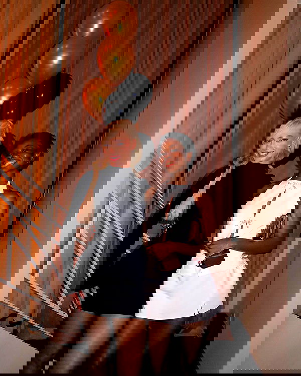 alexandramarianna alexandramarianna archive image