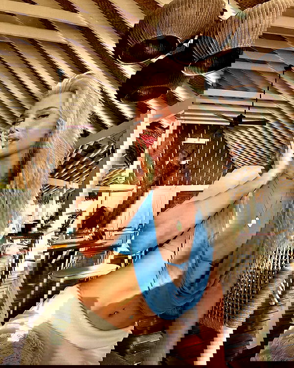 alexandramarianna alexandramarianna archive image