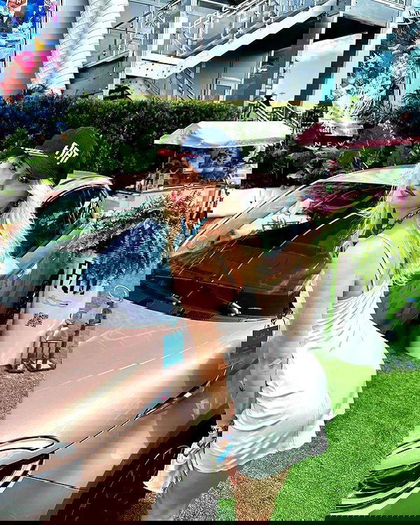 alexandramarianna alexandramarianna archive image