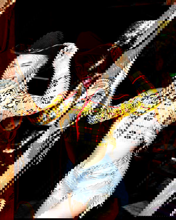 alexandramarianna alexandramarianna archive image