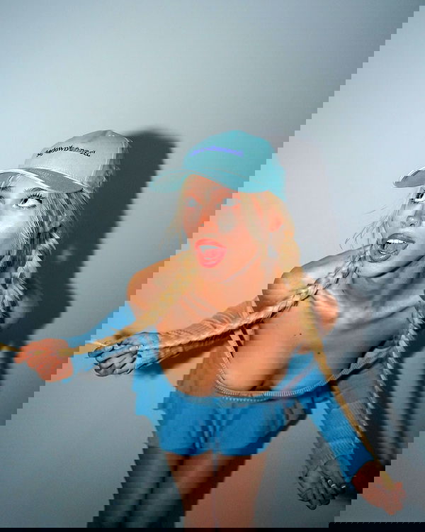 alexandramarianna alexandramarianna archive image