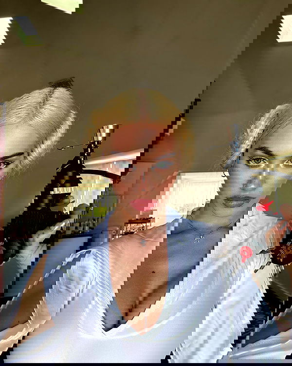 alexandramarianna alexandramarianna archive image