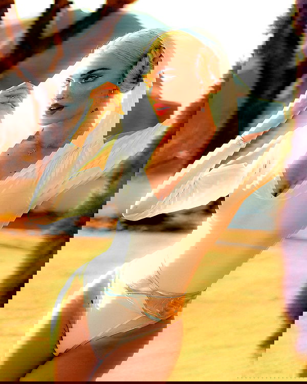 alexandramarianna alexandramarianna archive image