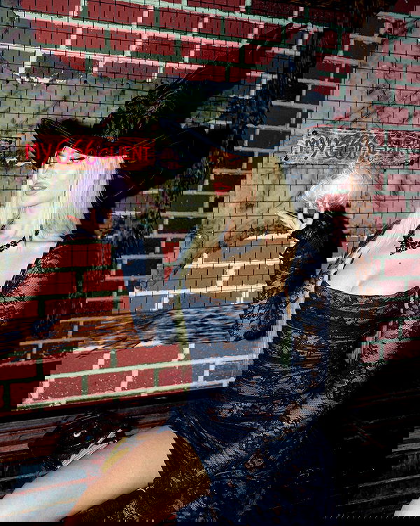 alexandramarianna alexandramarianna archive image