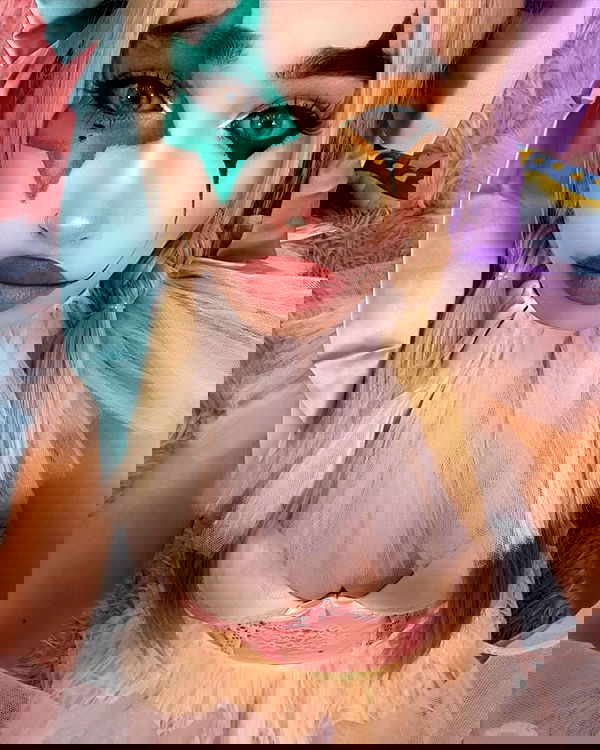 alexandramarianna alexandramarianna archive image