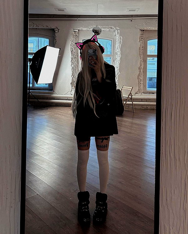 alexsaaart instagram image archive image